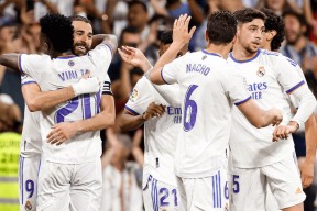 里程碑夜克里夫兰骑士伤情更新，欧冠今夜刷纪录，压力陡增，球队文化再被提及