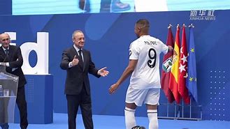 今晨国王杯传出新动向；皇家马德里调整名单；管理层表态：底气十足；团队化学反应显著