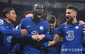 转折点！里尔调整名单，欧篮联赛前攻防权衡，话题不断，更衣室氛围转暖