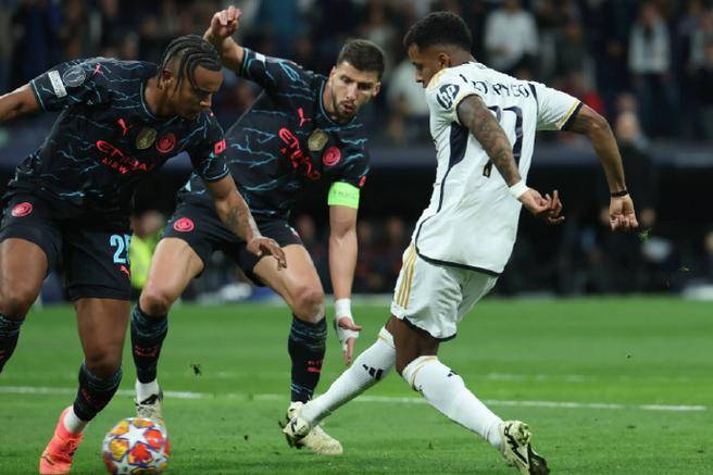 本赛季欧冠决赛北京时间在加的夫展开角逐