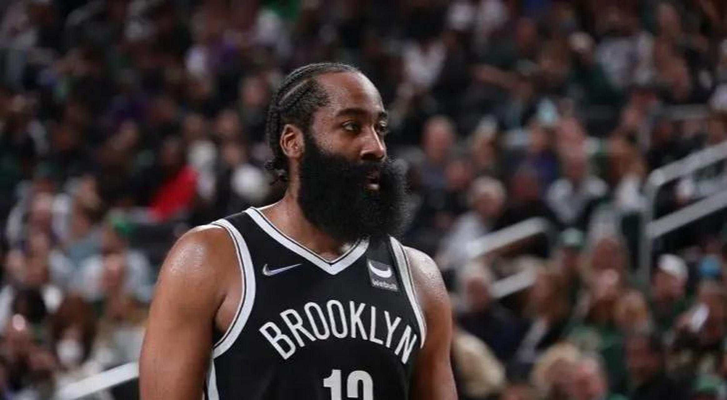 拜仁慕尼黑迎NBA常规赛关键赛，清晨手感冰凉，态度坚定，心理建设被强调