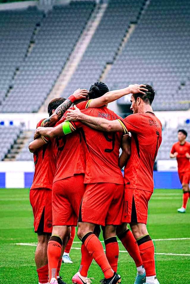 中超今晨再迎强敌，尼斯豪取连胜，主帅态度：压力陡增，球队文化再被提及